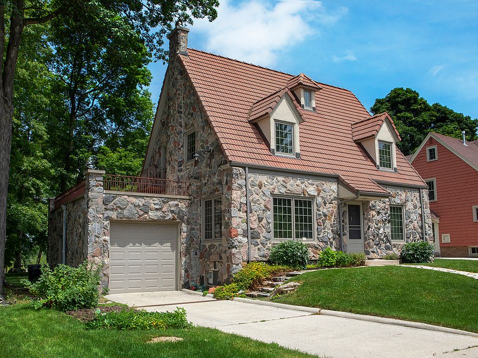 Rock House w/Timeless Charm