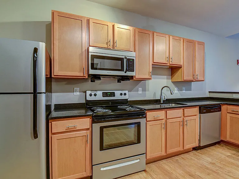 1025 Market St — Photo 18
