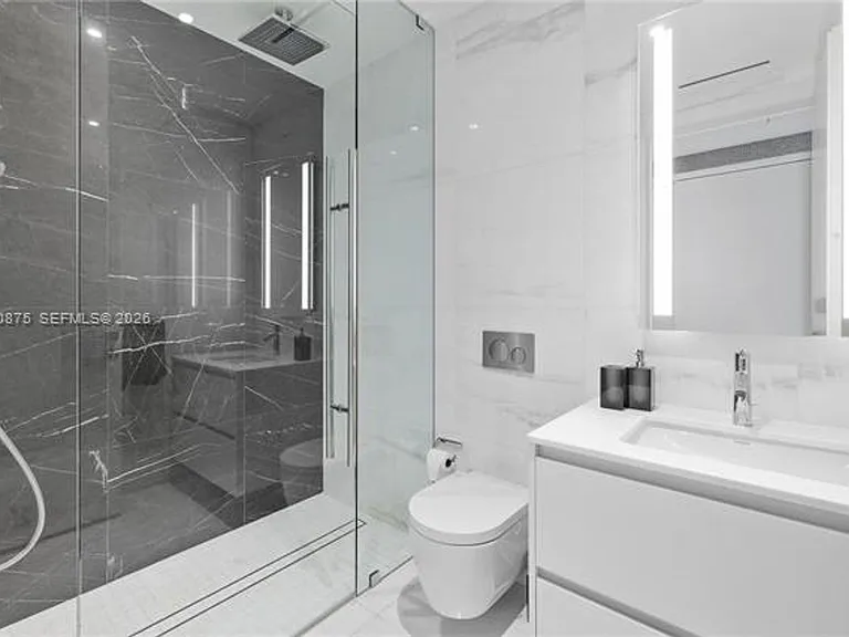 300 Biscayne Blvd #3104 — Photo 34
