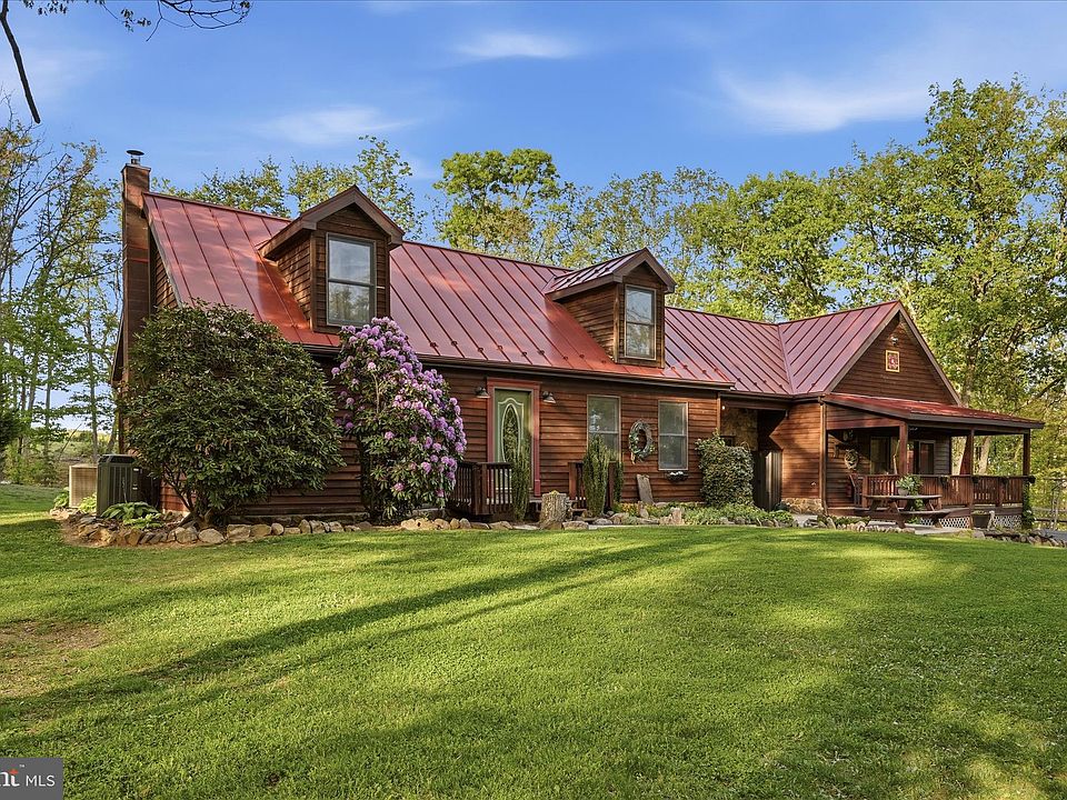 1st image of 330 Sideling Mountain Dr