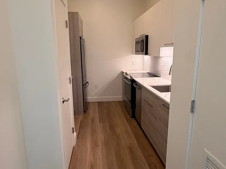 1077 Commonwealth Ave #209DF — Photo 3