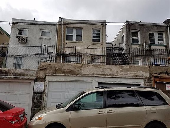 3rd image of 4919 Wissahickon Ave