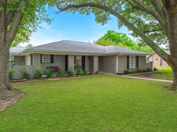 220 Harris Dr, Sunnyvale, TX 75182