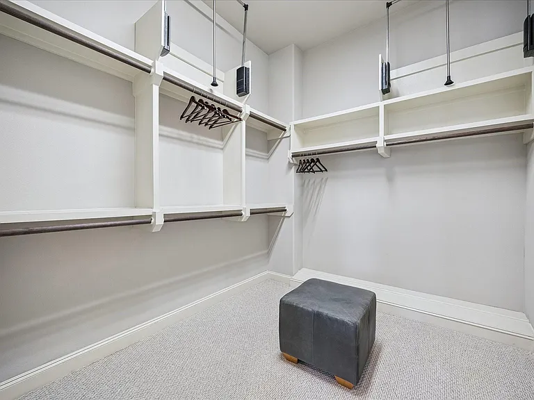 2048 Fannin Sta S — Photo 26