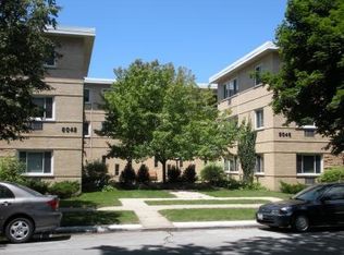 8046 Knox Ave APT 1F, Skokie, IL 60076