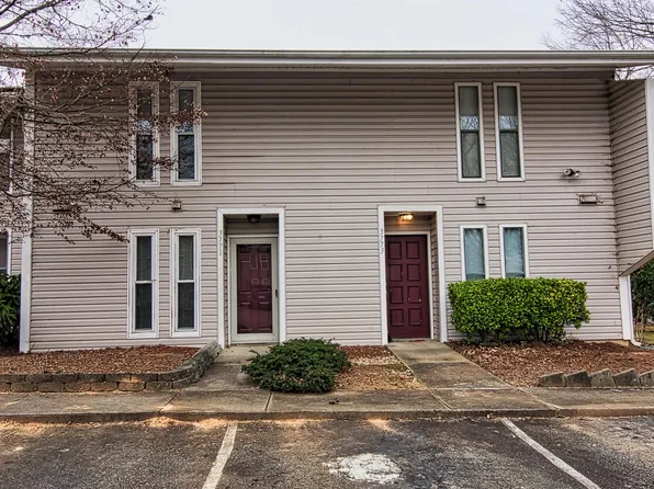 3771 Heathrow Dr, Winston Salem, NC 27127