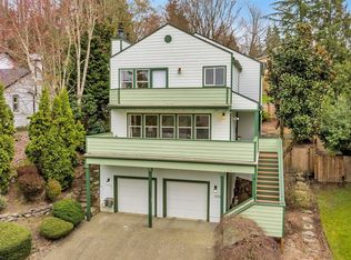 10518 157th Ave NE, Redmond, WA 98052