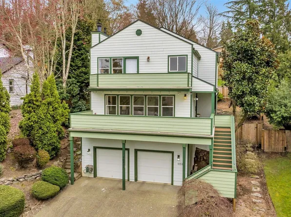 10518 157th Avenue NE, Redmond, WA 98052