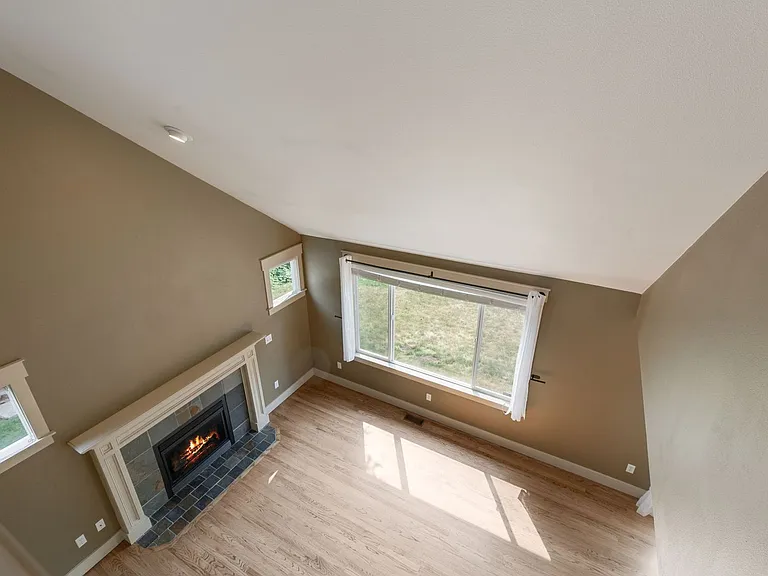 2116 82nd Dr NE — Photo 16
