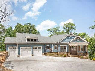 1384 Harbor Ridge Rd, Seneca, SC 29672