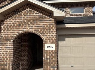 1205 Cottonwood Ave, Wolfforth, TX 79382