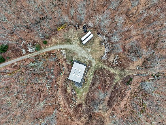 5th image of 545 Grape Hollow Road