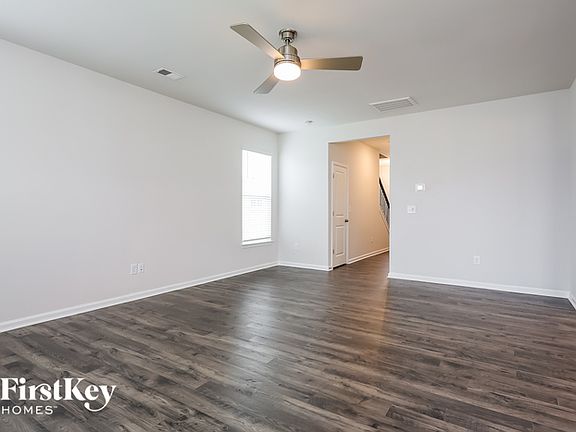 4th image of 119 Wild Lily Dr