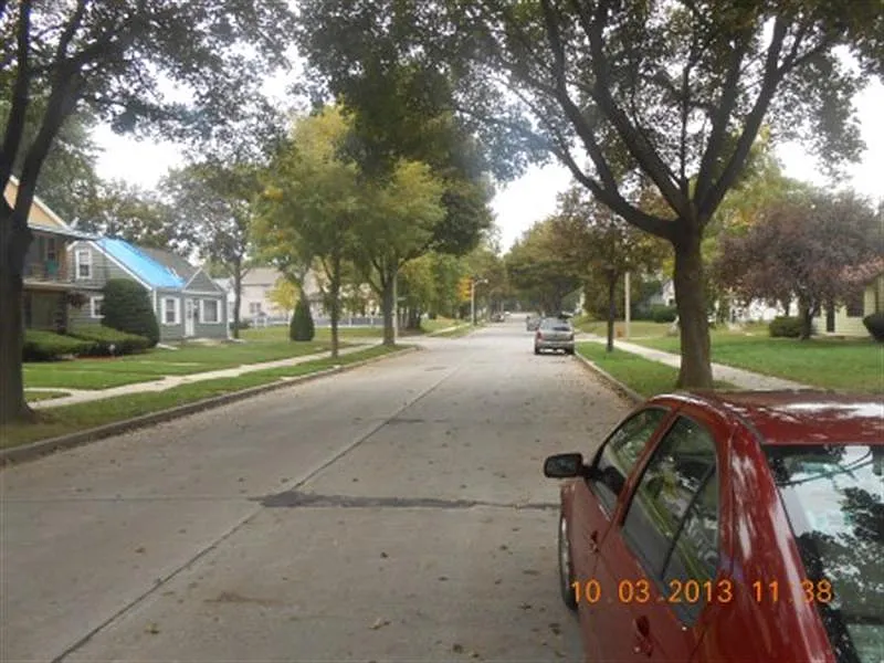 5260 N 48th St photo 1