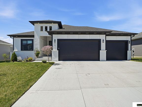 2nd image of 9505 Estela Ave