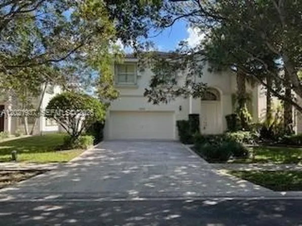 5003 SW 163rd Ave, Hollywood, FL 33027