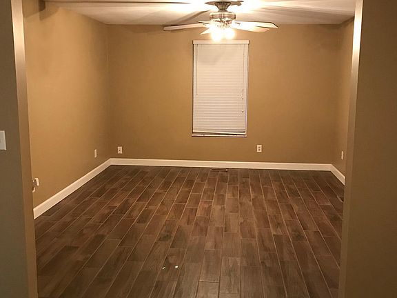 5th image of 8560 Schoolgate Dr