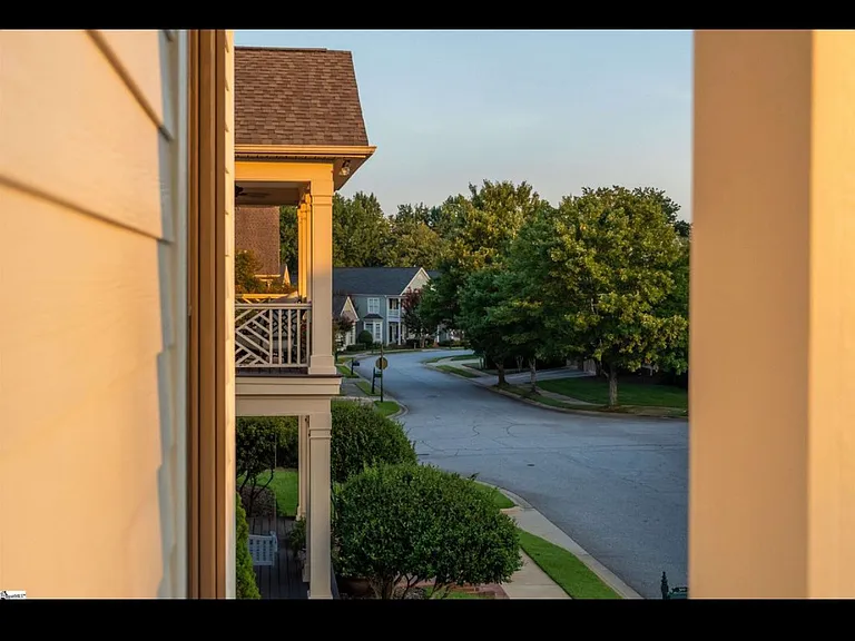 Newfort Pl — Photo 24