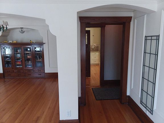 Living Room Looking into Hallway