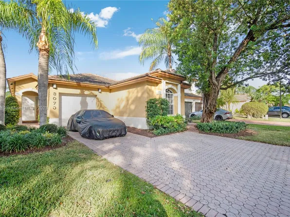 3070 NW 99th Ct, Doral, FL 33172