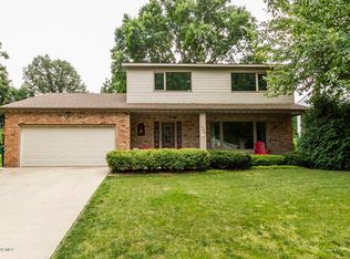 704 29th St NW, Rochester, MN 55901