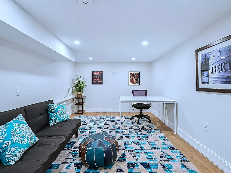Bonus room/office/flex space in basement
