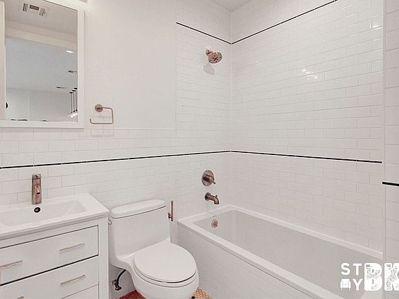 5th image of 1068 Lafayette Ave #5P