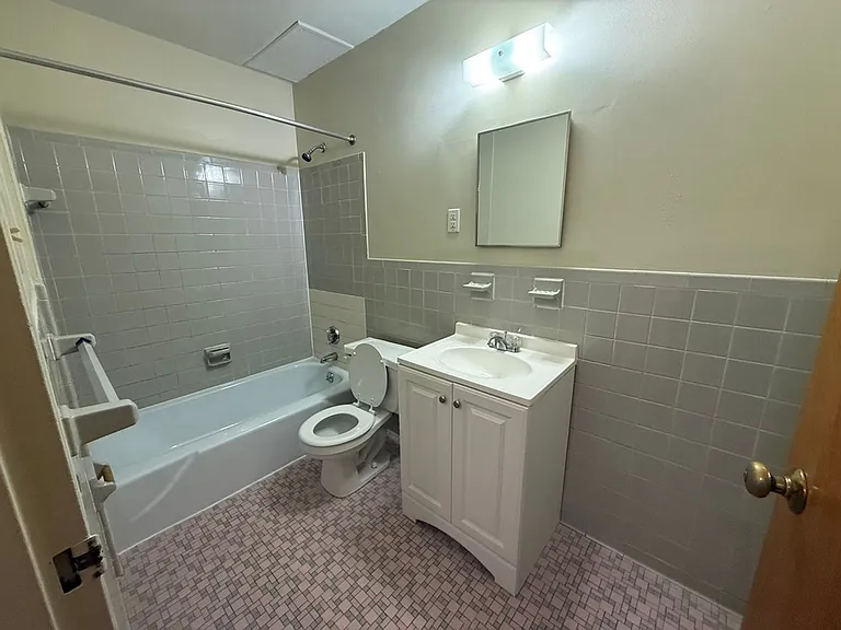410 Prospect Ave — Photo 8