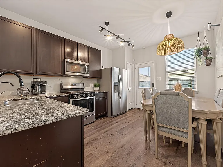 23639 Buttress Root Dr — Photo 8