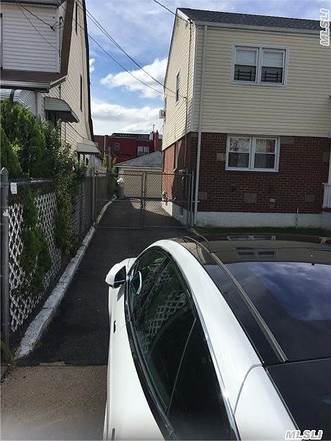 1st image of 21832 113th Ave
