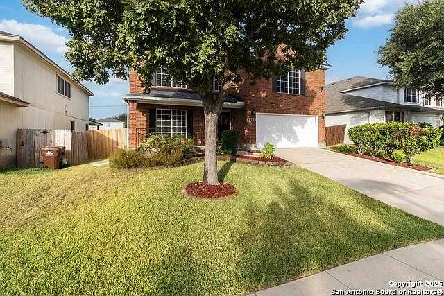 3 bed, 2.5 bath, 2424 sqft, $1,700 — Photo 2