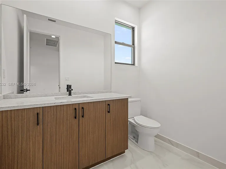 12865 Wingspan Ct — Photo 40