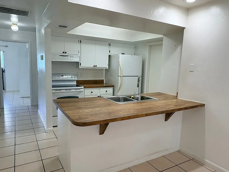 729 SW 39th St