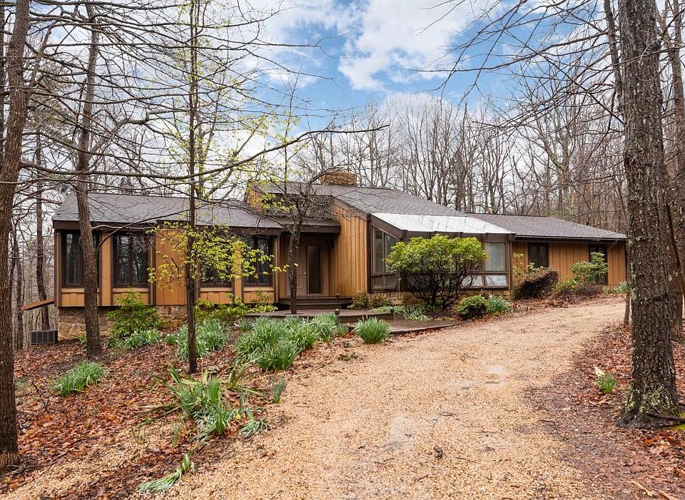 1st image of 421 Chinquapin Dr