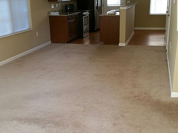 2nd image of 1476 1/2 Chesapeake Ave