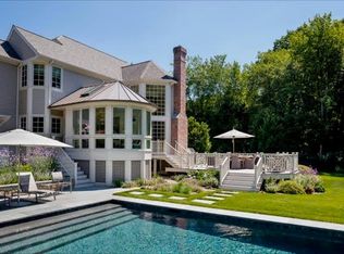 9 Howland Farm Rd, East Greenwich, RI 02818