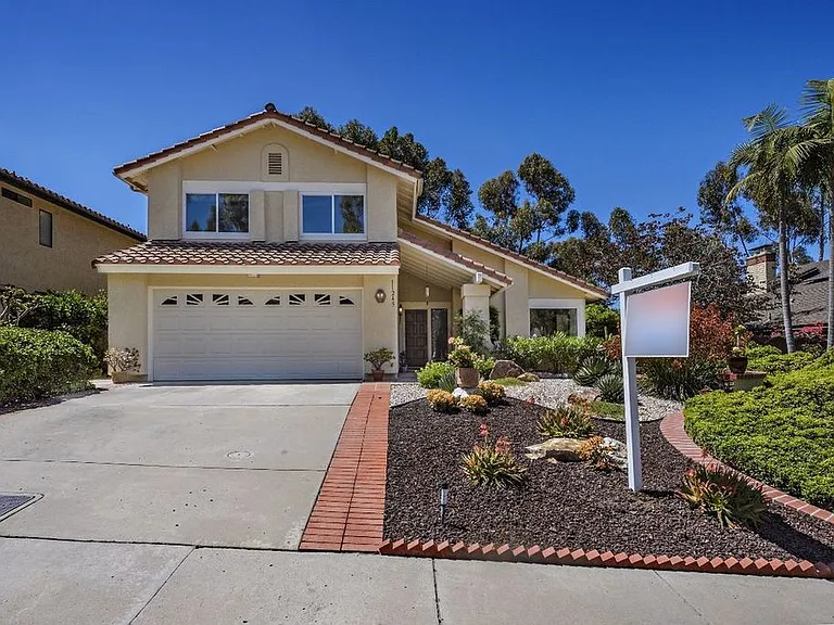 11245 Forestview Ln — Photo 1