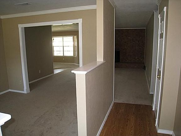 2nd image of 1509 Wilshire Blvd