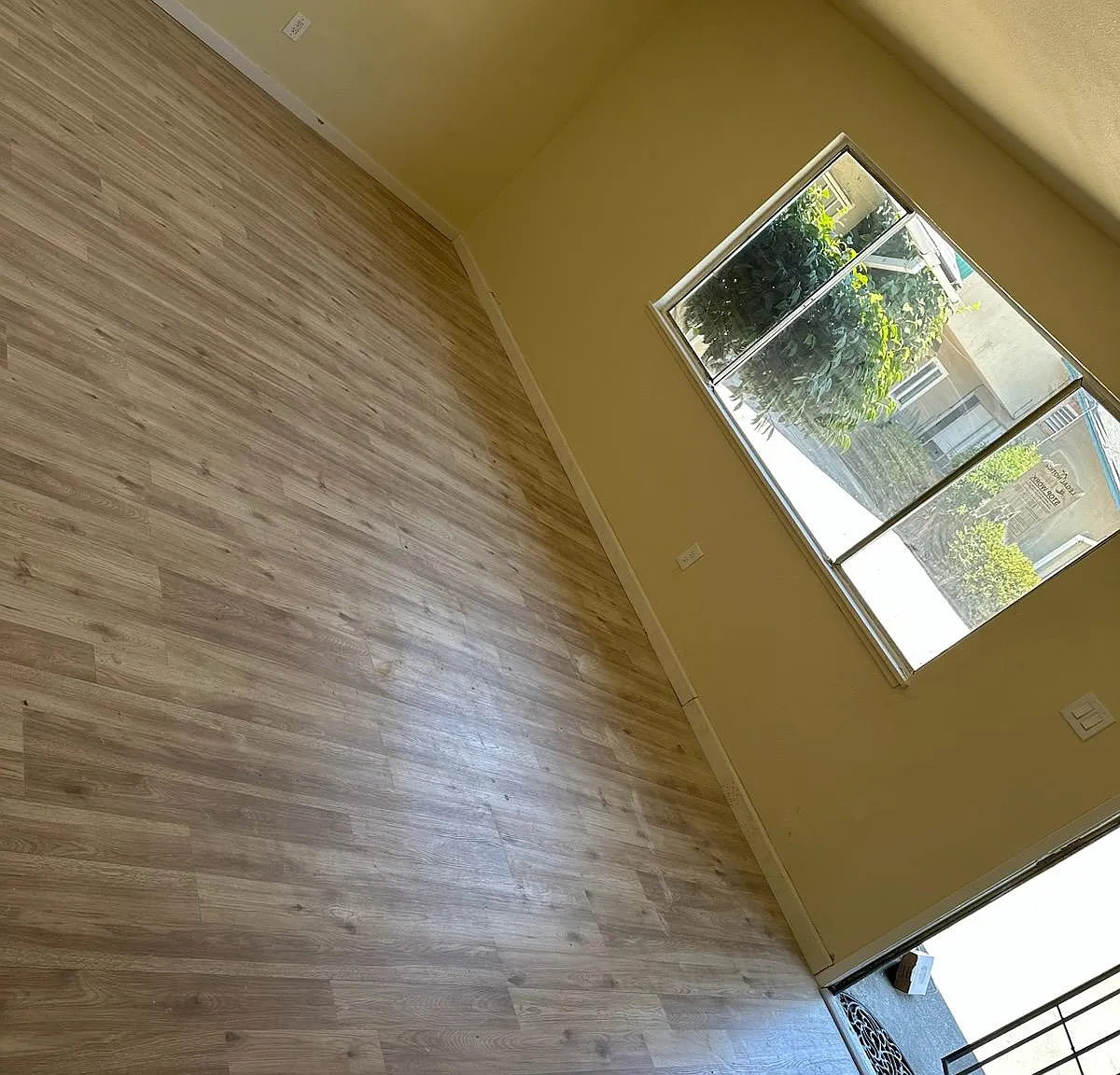 2 bed, 1000 sqft, $2,250 — Photo 1