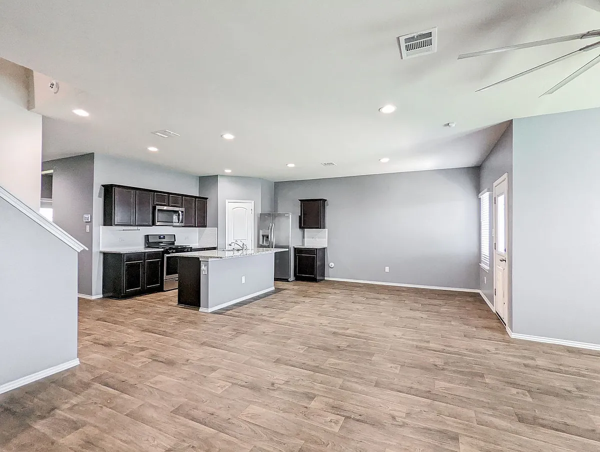 Building Photo - 14541 Montclair Way