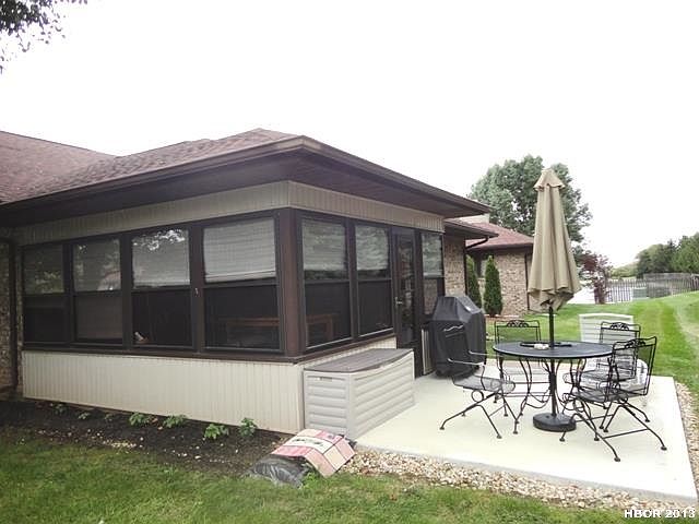 2nd image of 21 Windstone Dr #U