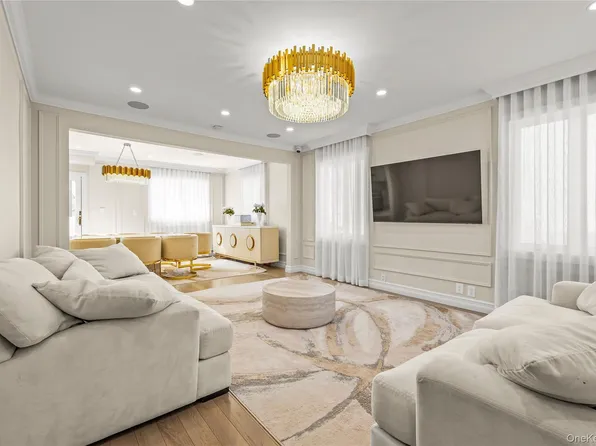 7304 193rd Street, Fresh Meadows, NY 11366