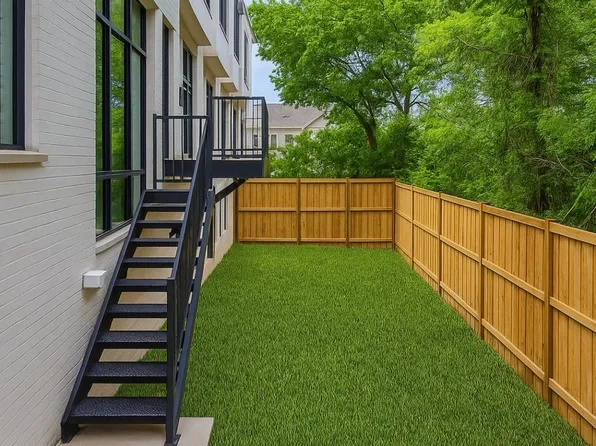 610 N Oak Cliff Blvd #306, Dallas, TX 75208