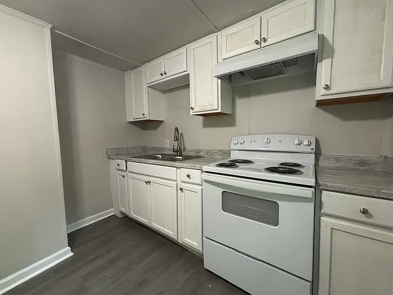 3314 Virginia Ave — Photo 2