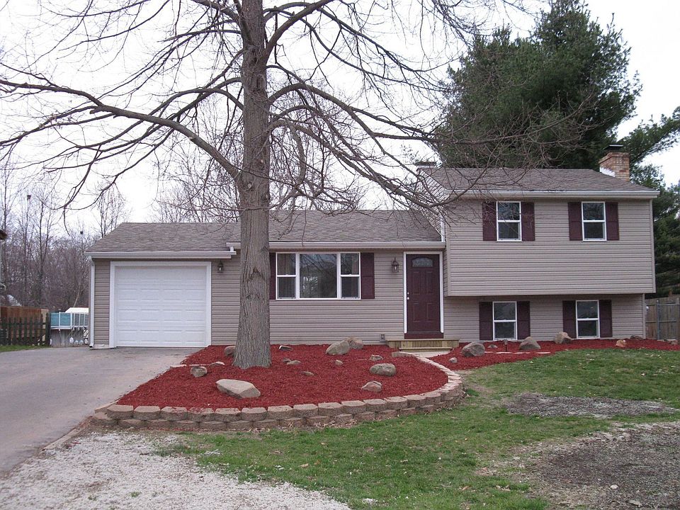 189 Bentwillow Dr Niles, Oh
