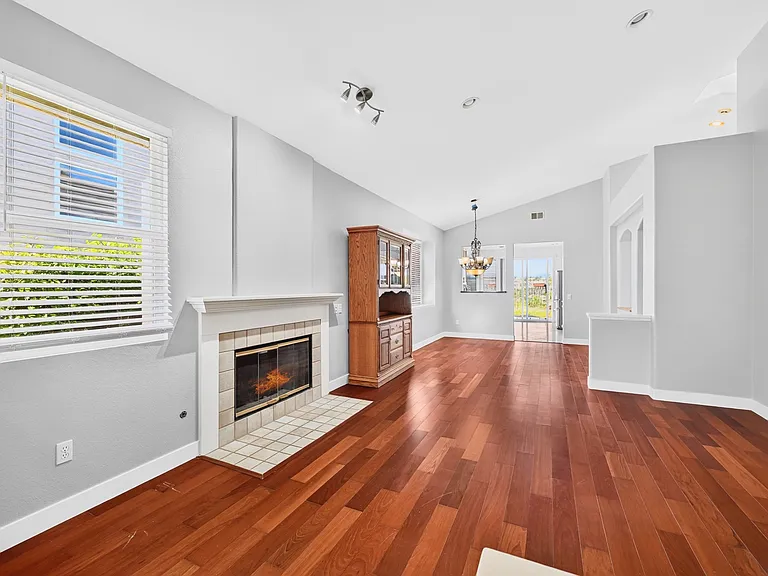 11553 Scripps Creek Dr — Photo 2