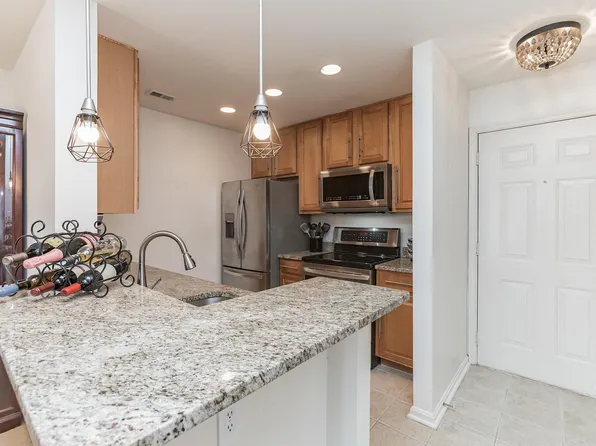 10300 Appalachian Cir, Oakton, VA