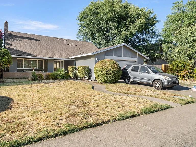 123 Lido Cir — Photo 5