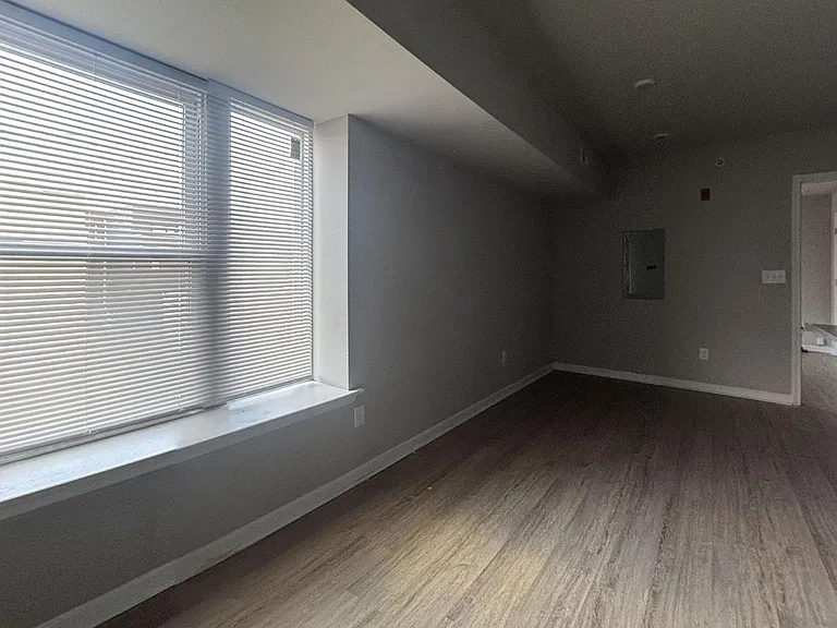 2800 West Master — Photo 8