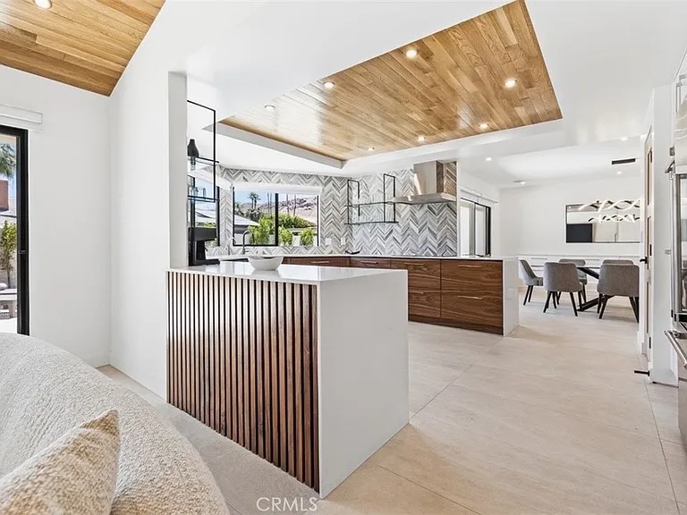 2040 S Chico Dr — Photo 11